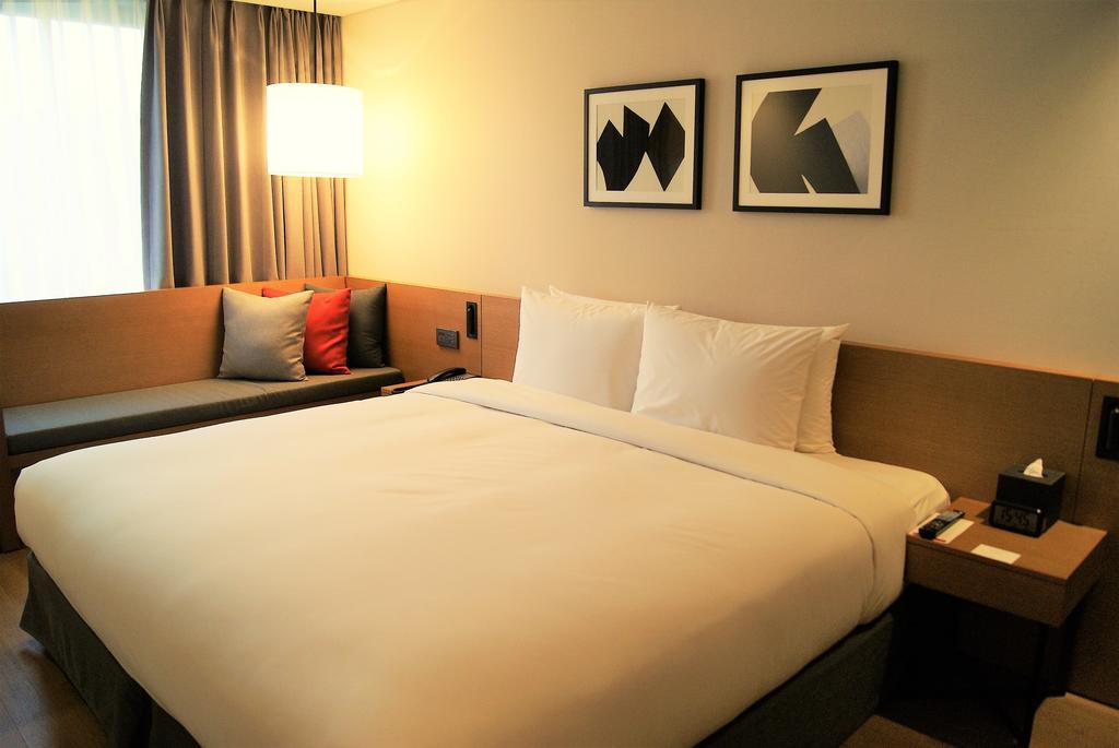 Ramada By Wyndham Gunsan Hotel Exterior foto